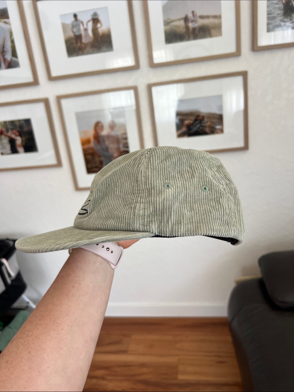 Vans Embroidered seagull Corduroy Cap in Light Sage - Picture 2 of 5